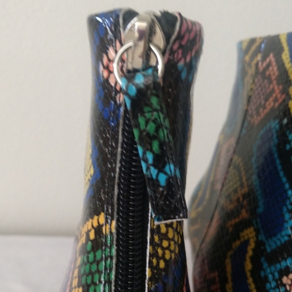 STEVE MADDEN WOMENS BOOTIES - Picture 12 of 12